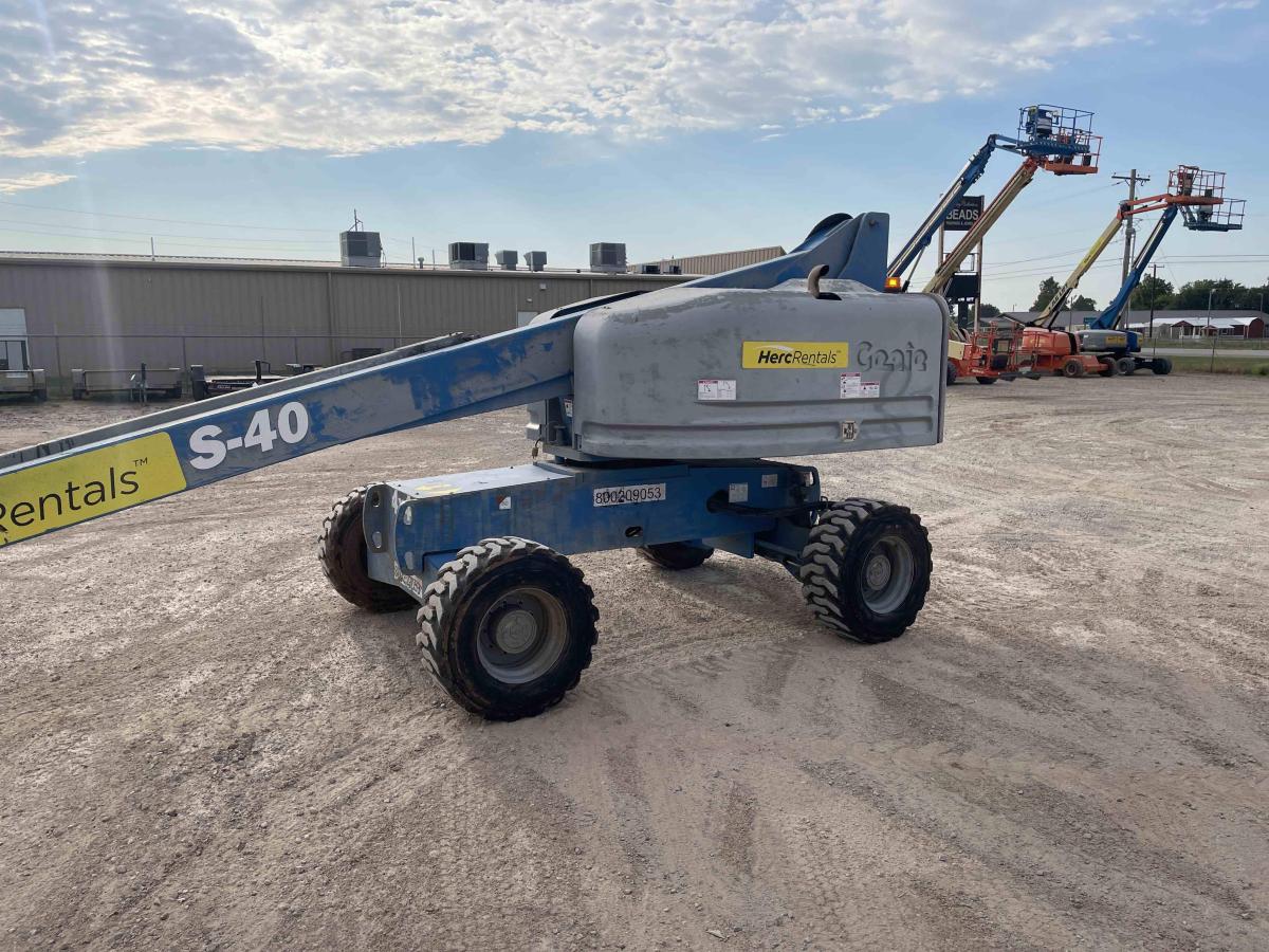 2018 Genie S-40