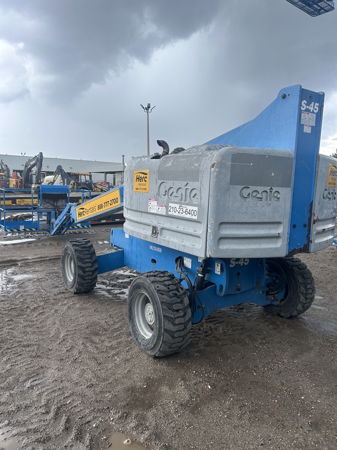 2018 Genie S-45-4