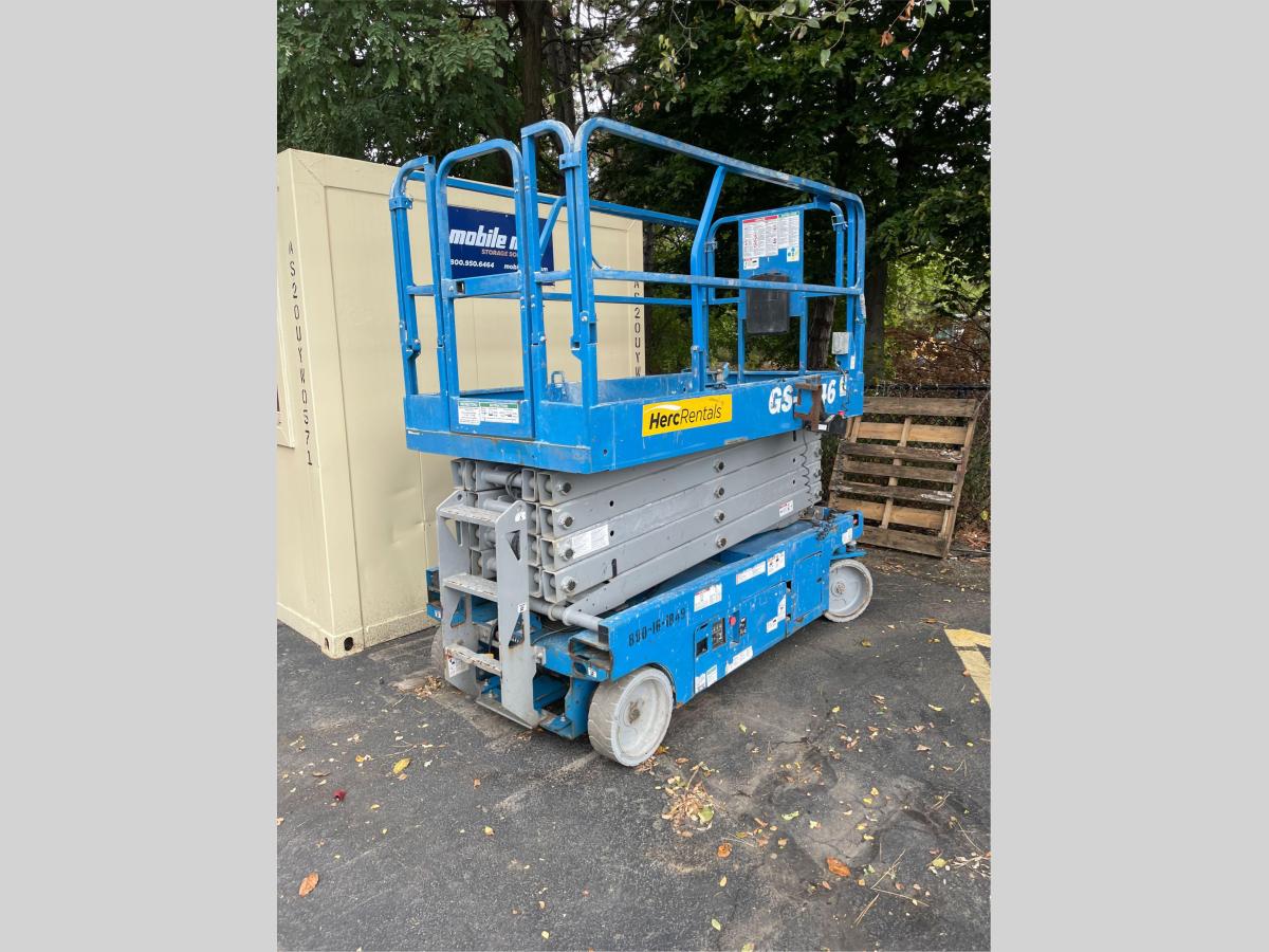 2017 Genie GS-3246