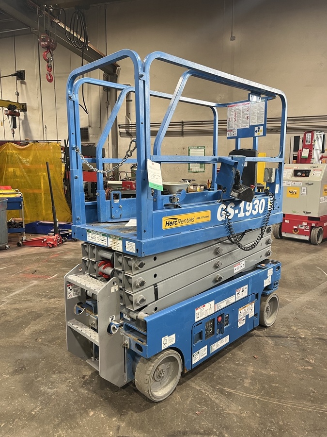 2019 Genie GS-1930