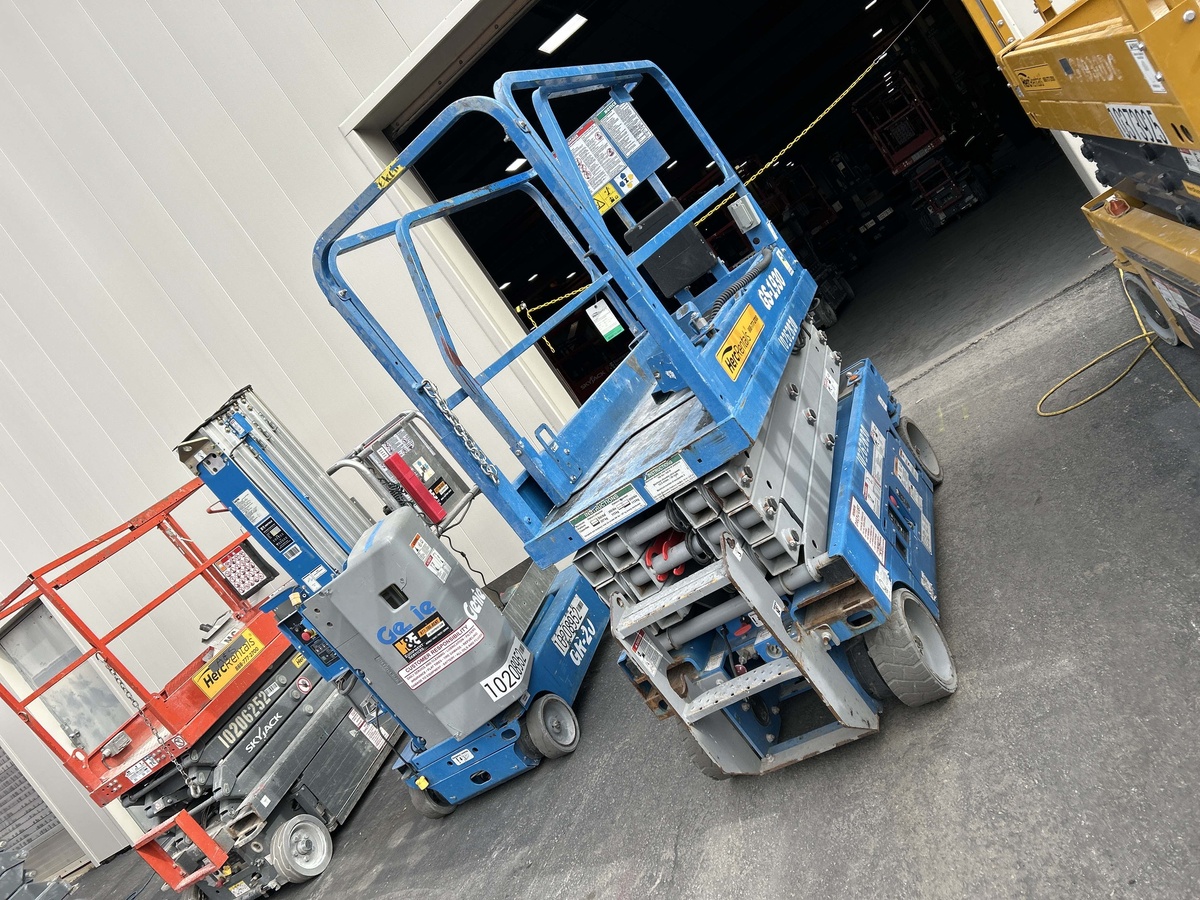 2018 Genie GS-1930