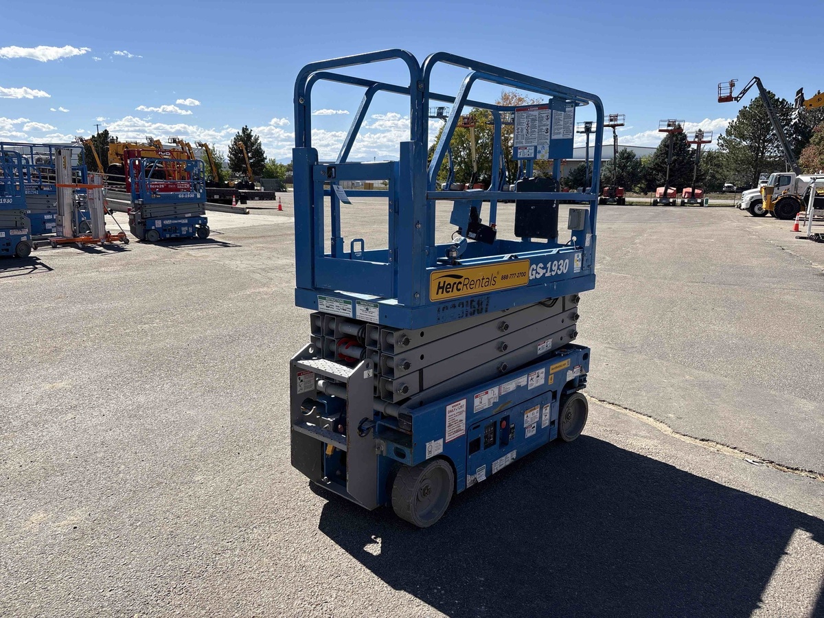 2017 Genie GS-1930
