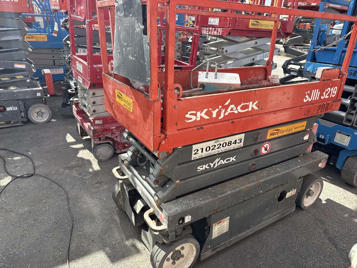 2017 Skyjack SJ3219-5