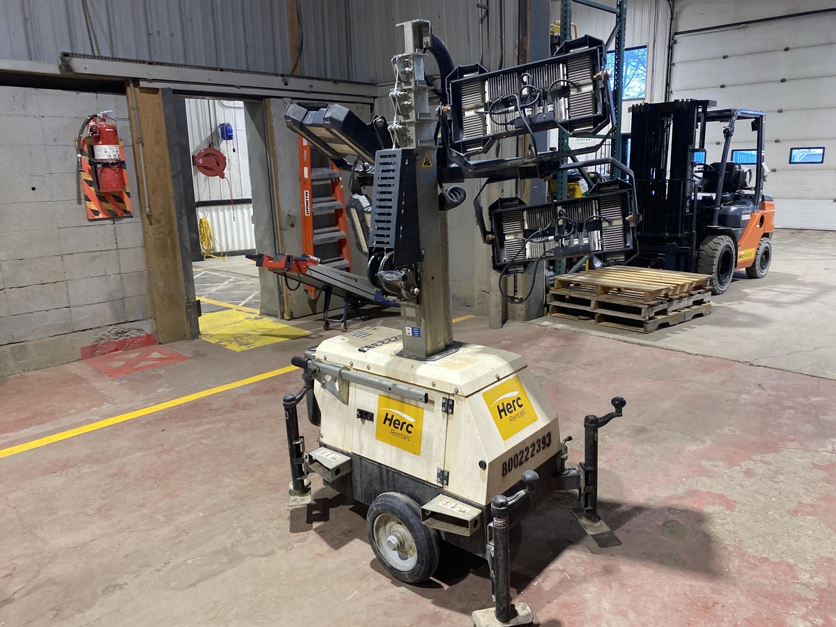 2018 Magnum PLT240-4