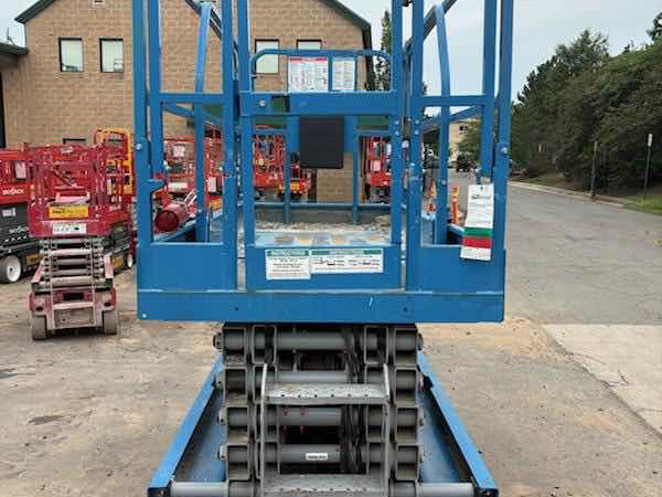 2018 Genie GS-3246-4