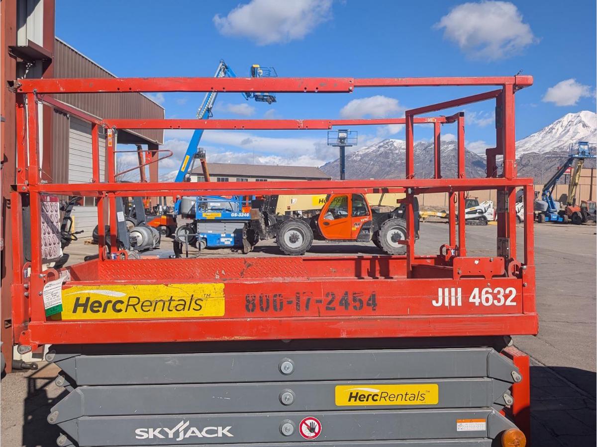 2017 Skyjack SJ4632