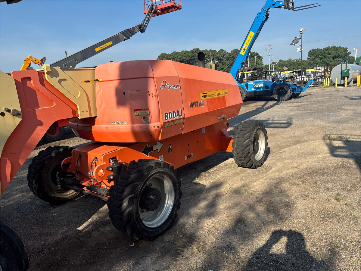 2016 JLG 800AJ-5