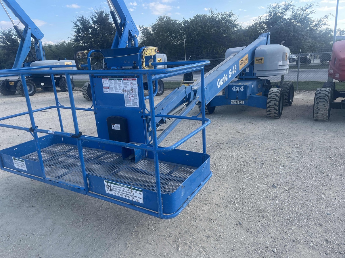 2017 Genie S-45-4