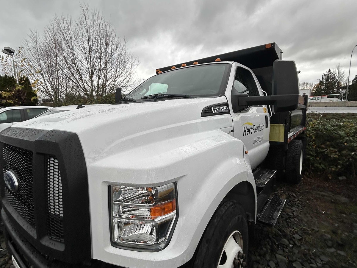2018 Ford F750-10