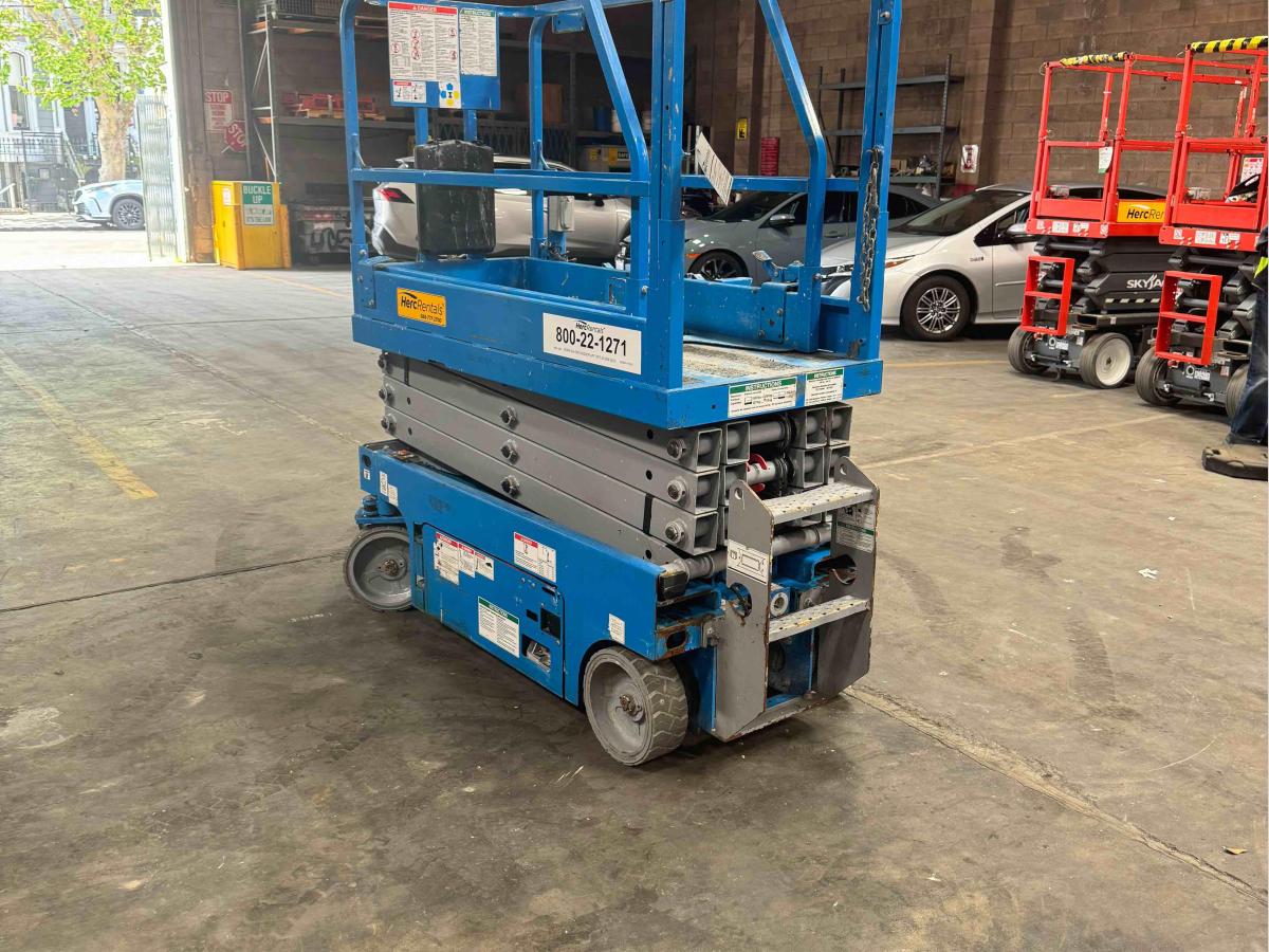 2018 Genie GS-1930