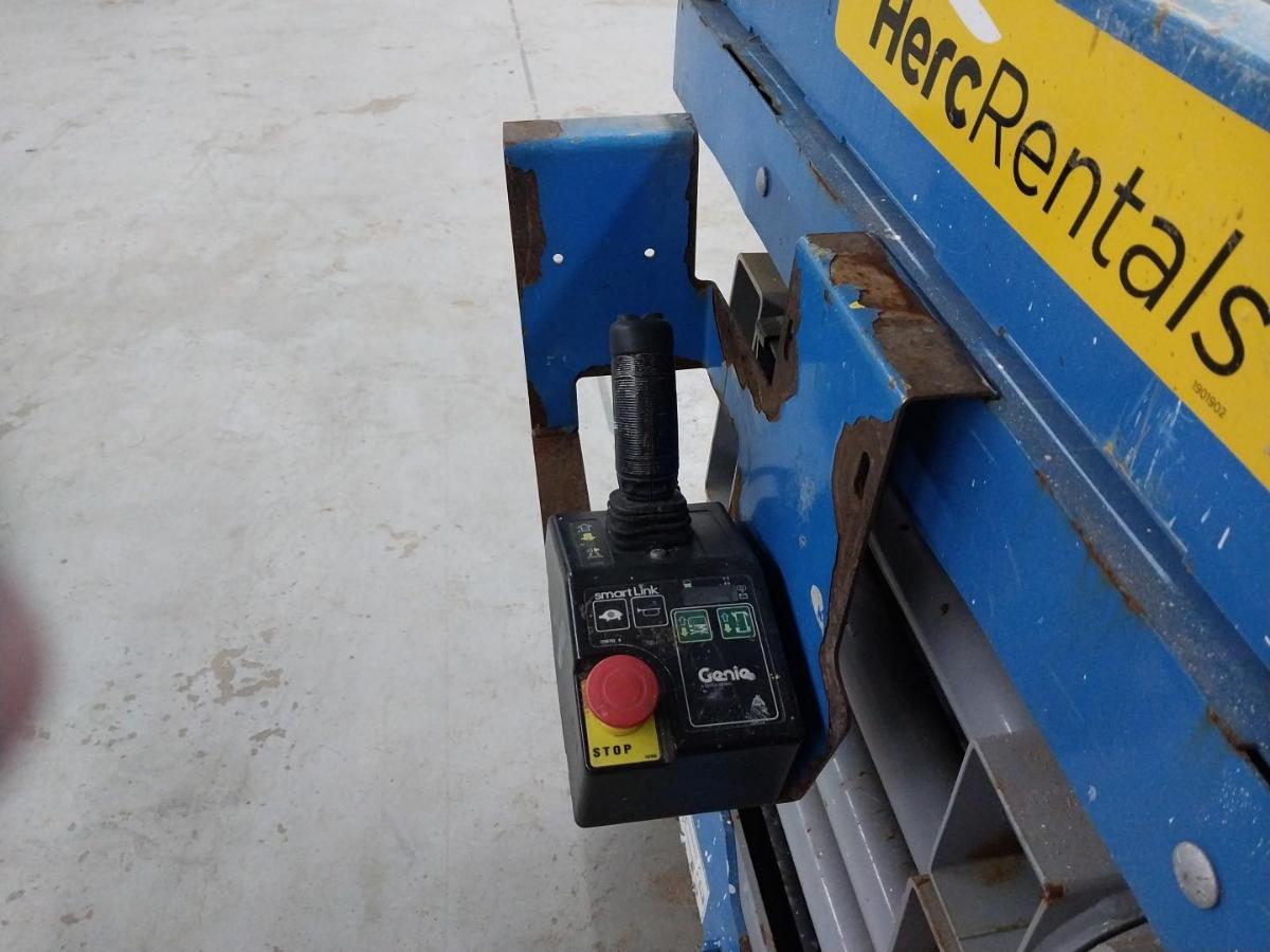 2018 Genie GS-3246