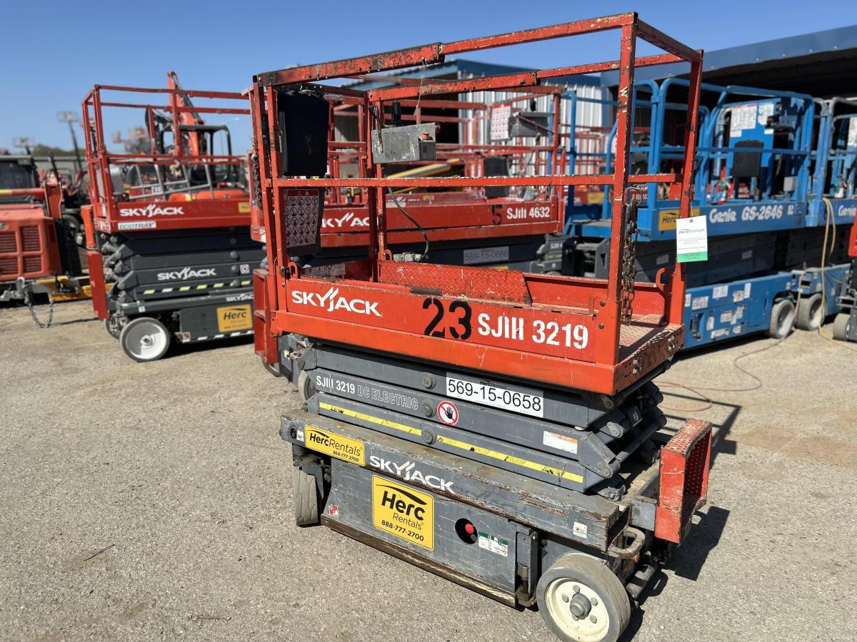 2013 Skyjack SJ3219