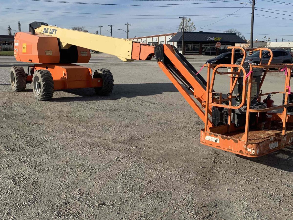 2014 JLG 660SJ