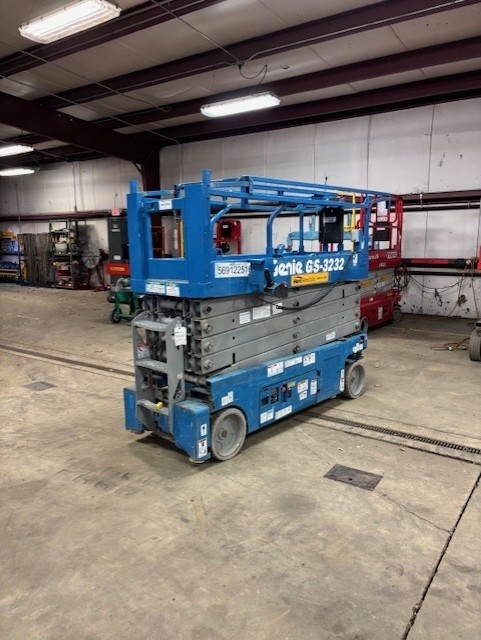 2018 Genie GS-3232-2