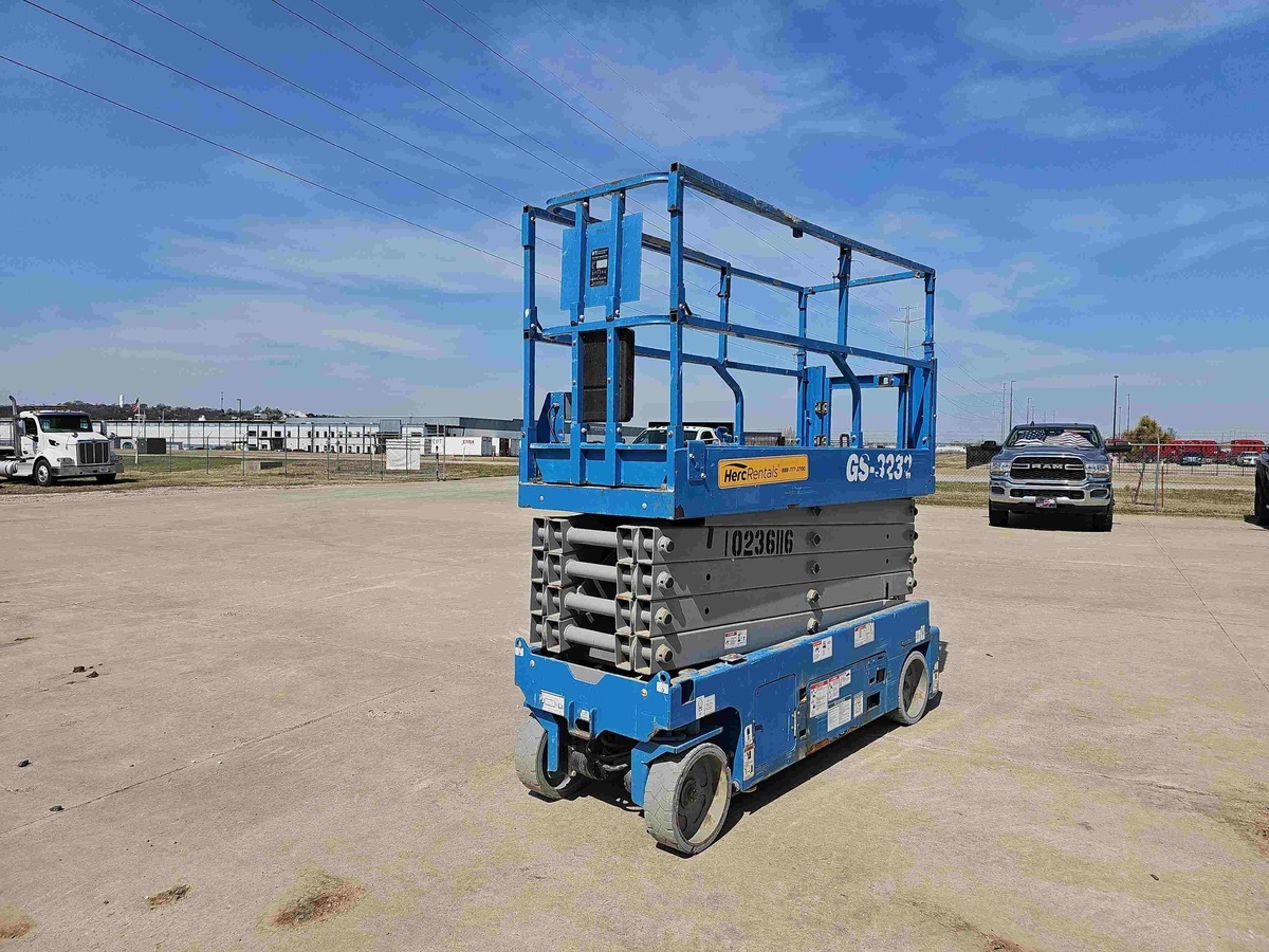 2018 Genie GS-3232-3