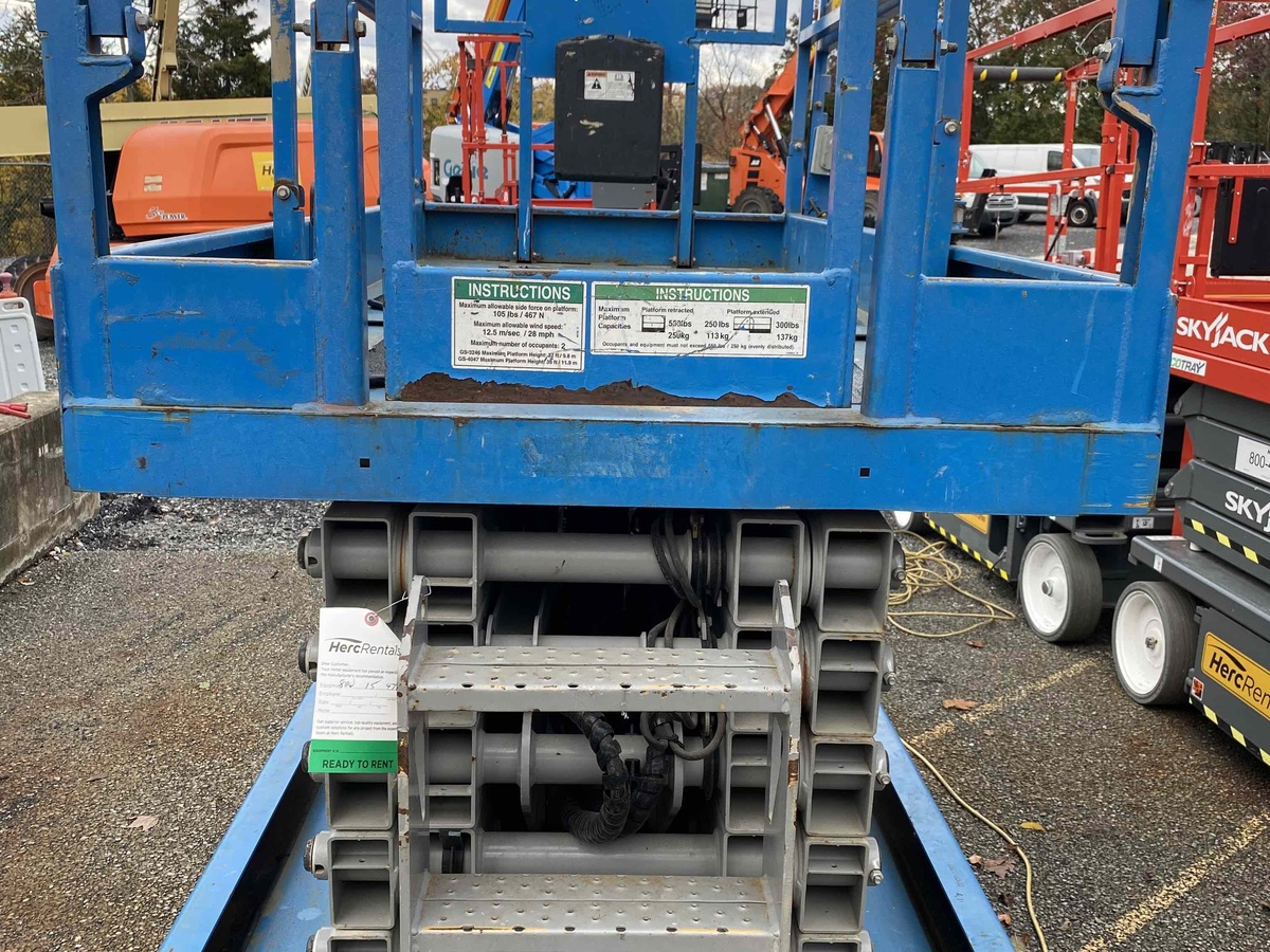 2017 Genie GS-4047-2