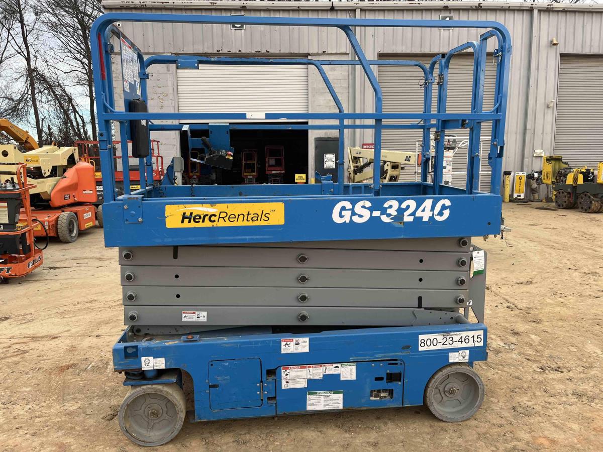 2018 Genie GS-3246