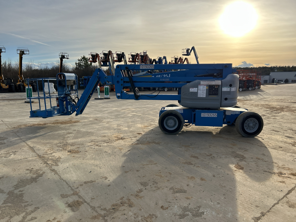 2016 Genie Z-45/25-4