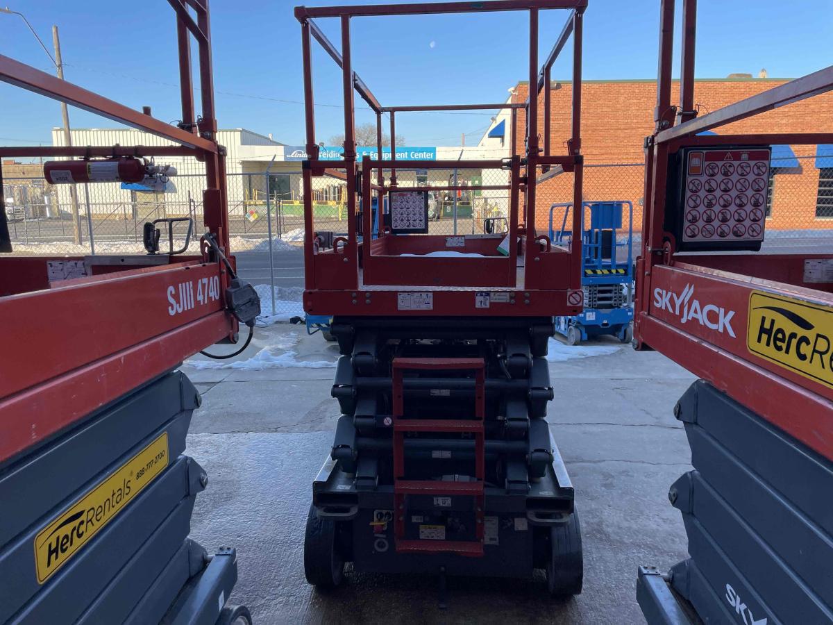 2018 Skyjack SJ4740