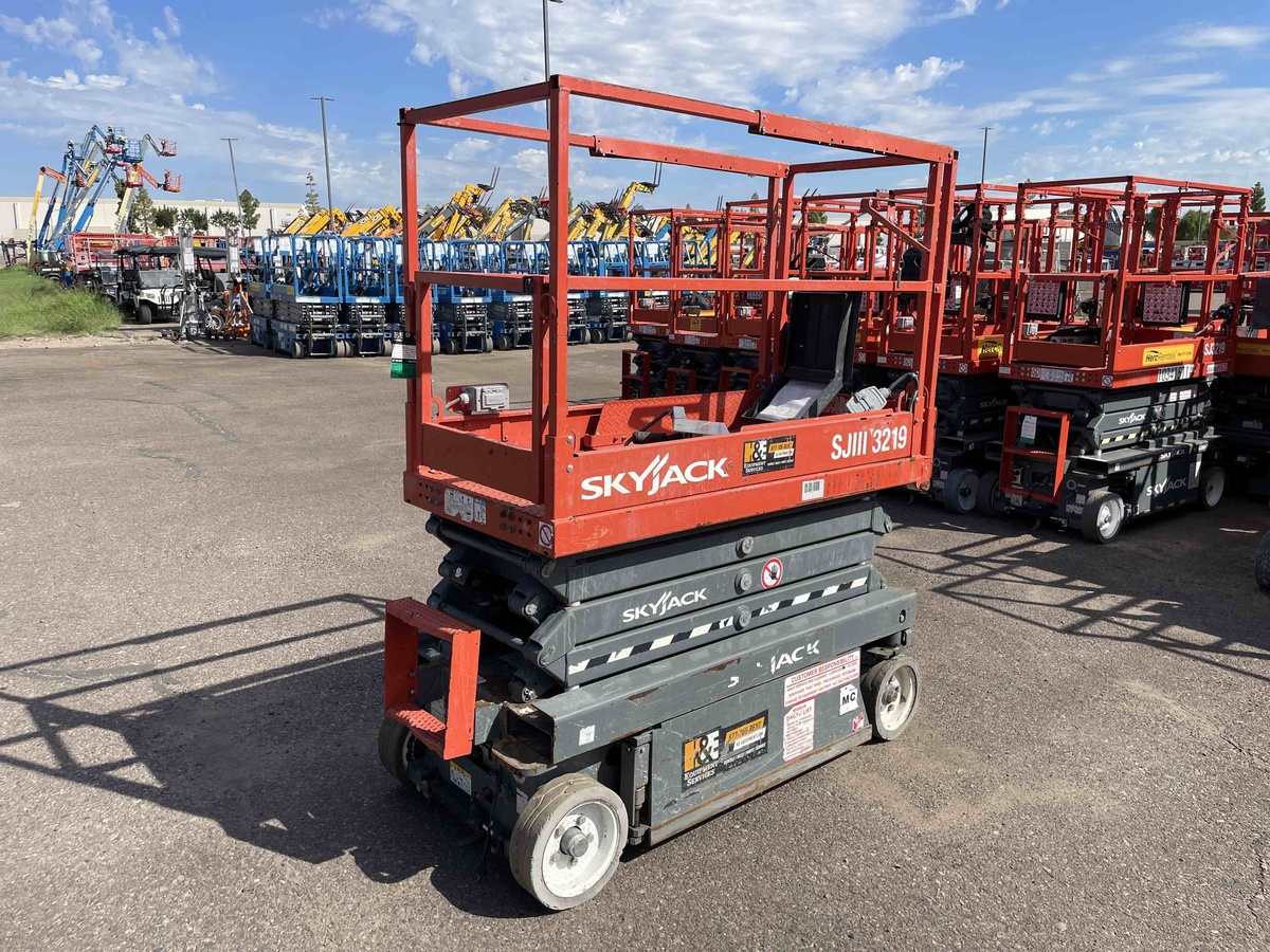 2017 Skyjack SJ3219-4