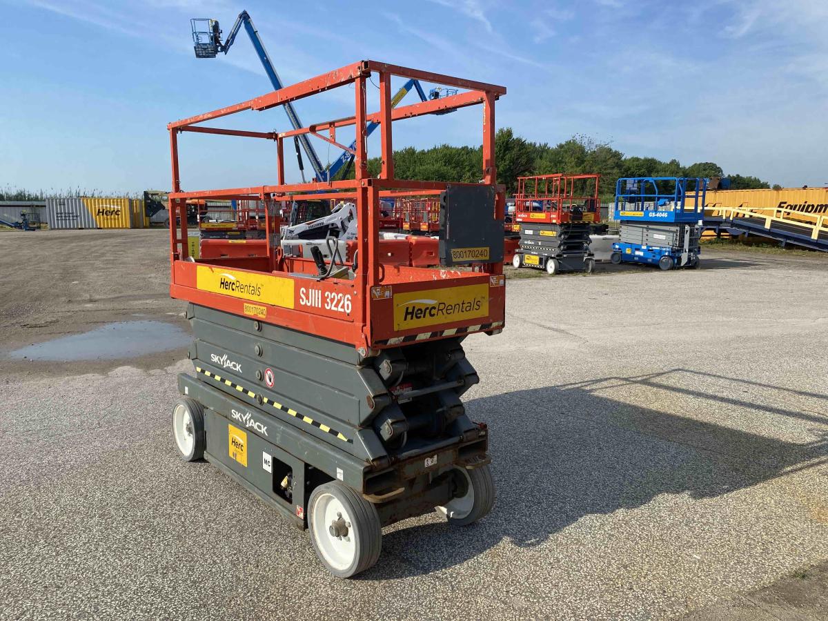 2017 Skyjack SJ3226-2