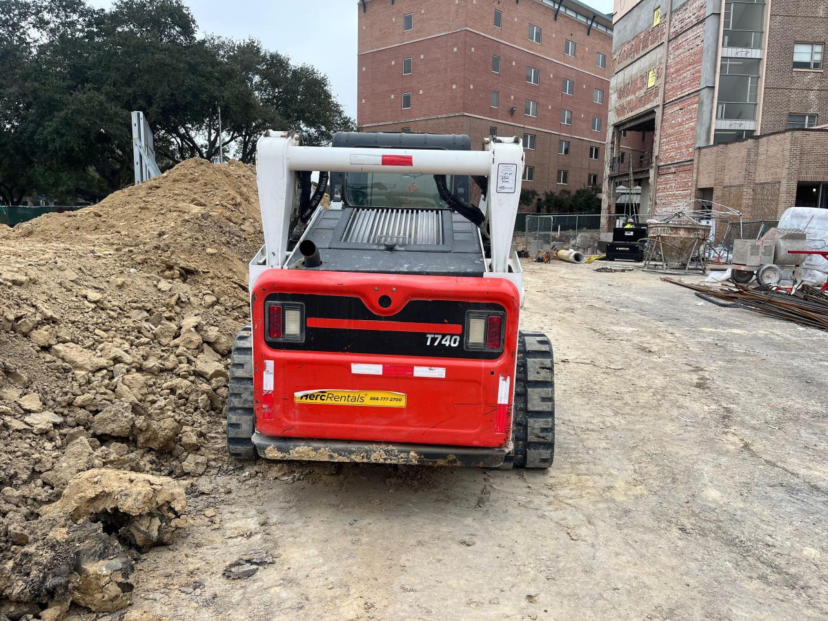 2020 Bobcat T740