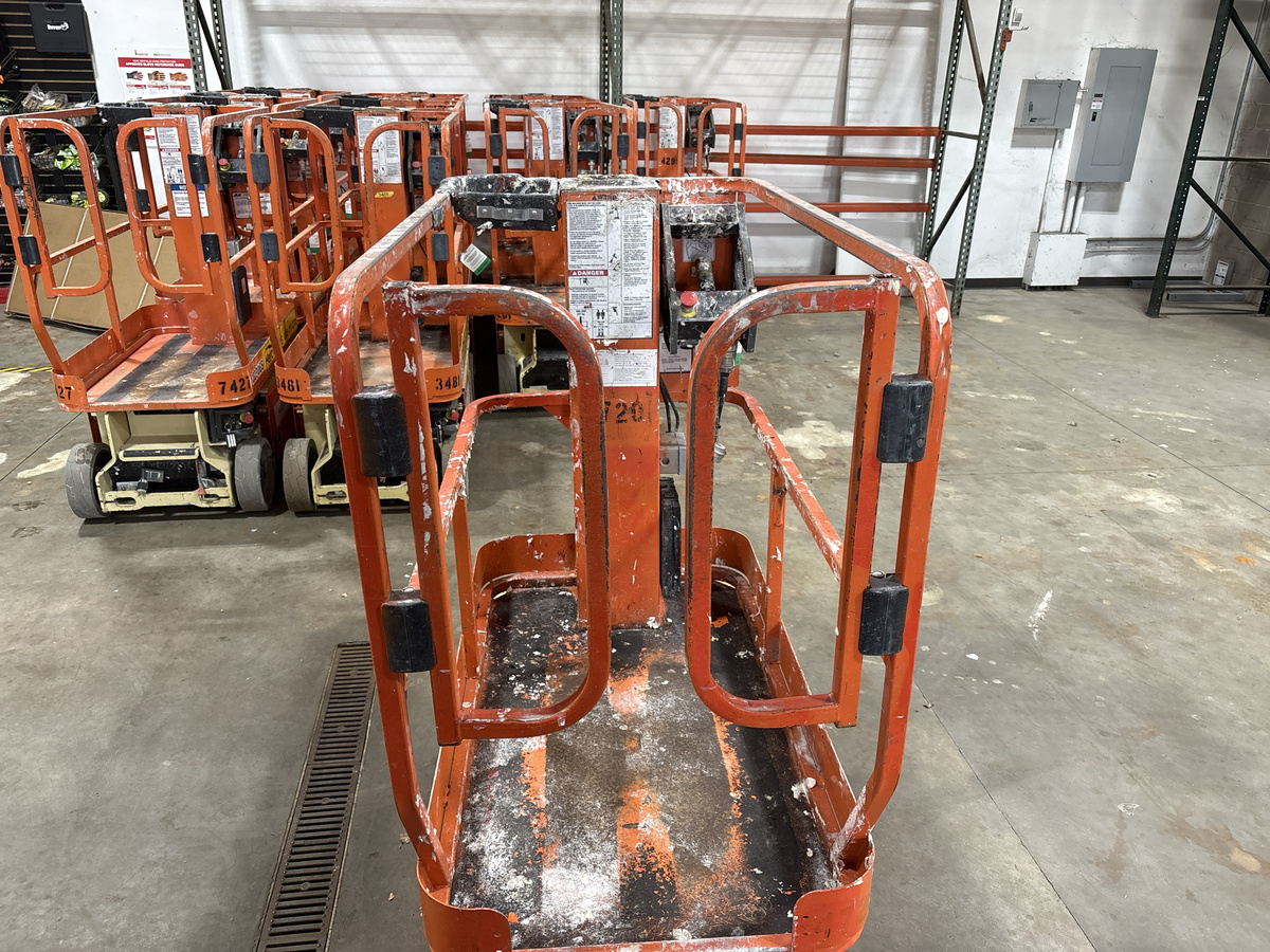 2016 JLG 1230ES-5