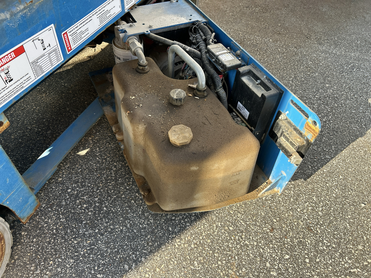 2018 Genie GS-1930-8