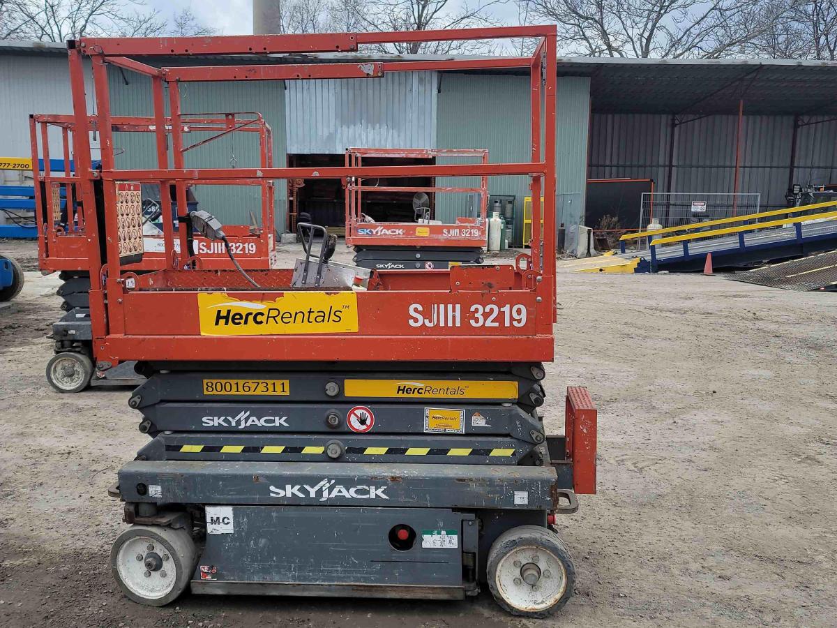 2017 Skyjack SJ3219