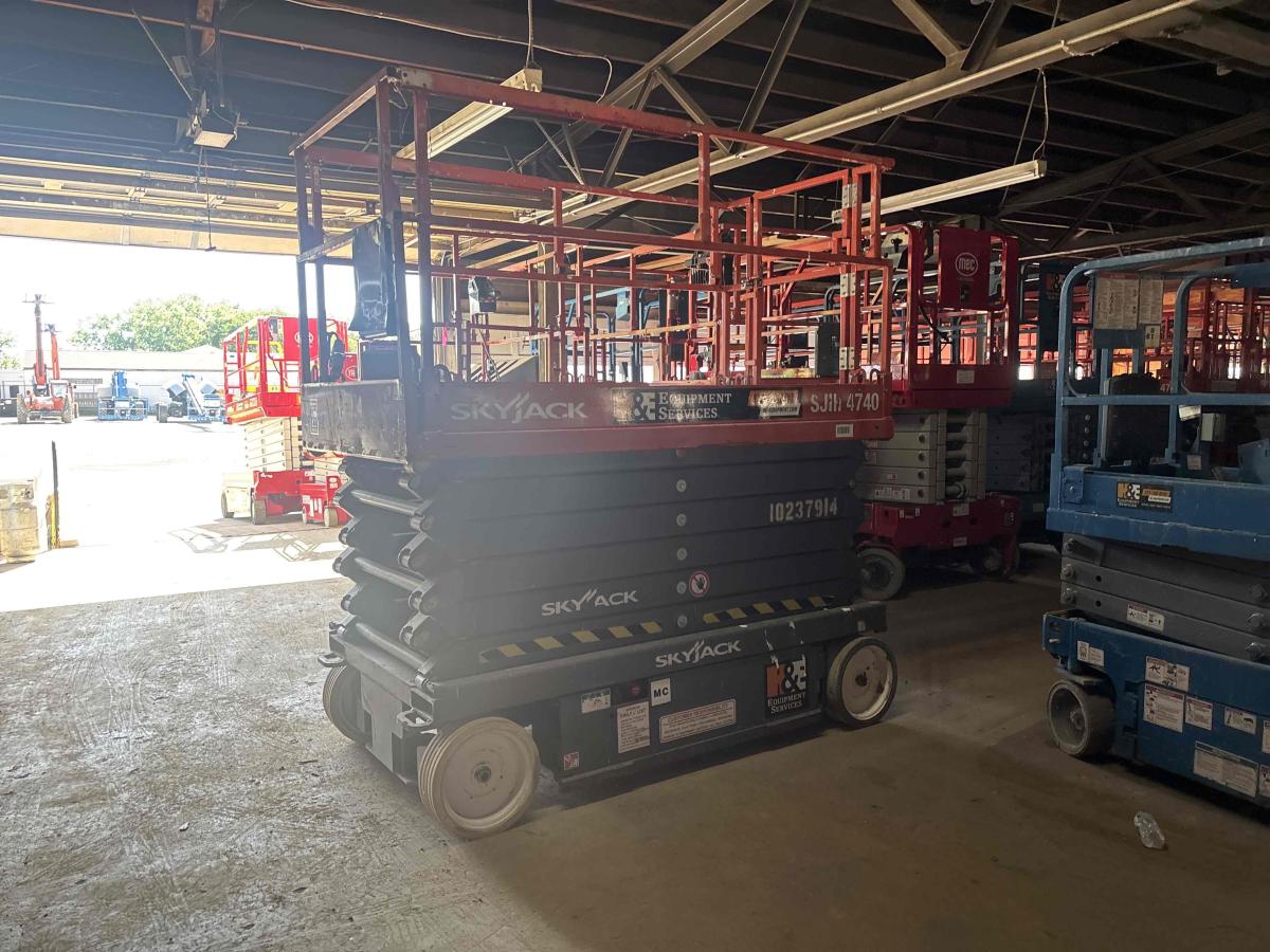 2018 Skyjack SJ4740