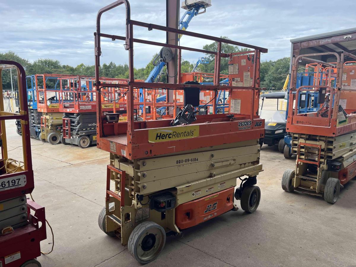 2016 JLG 2632ES