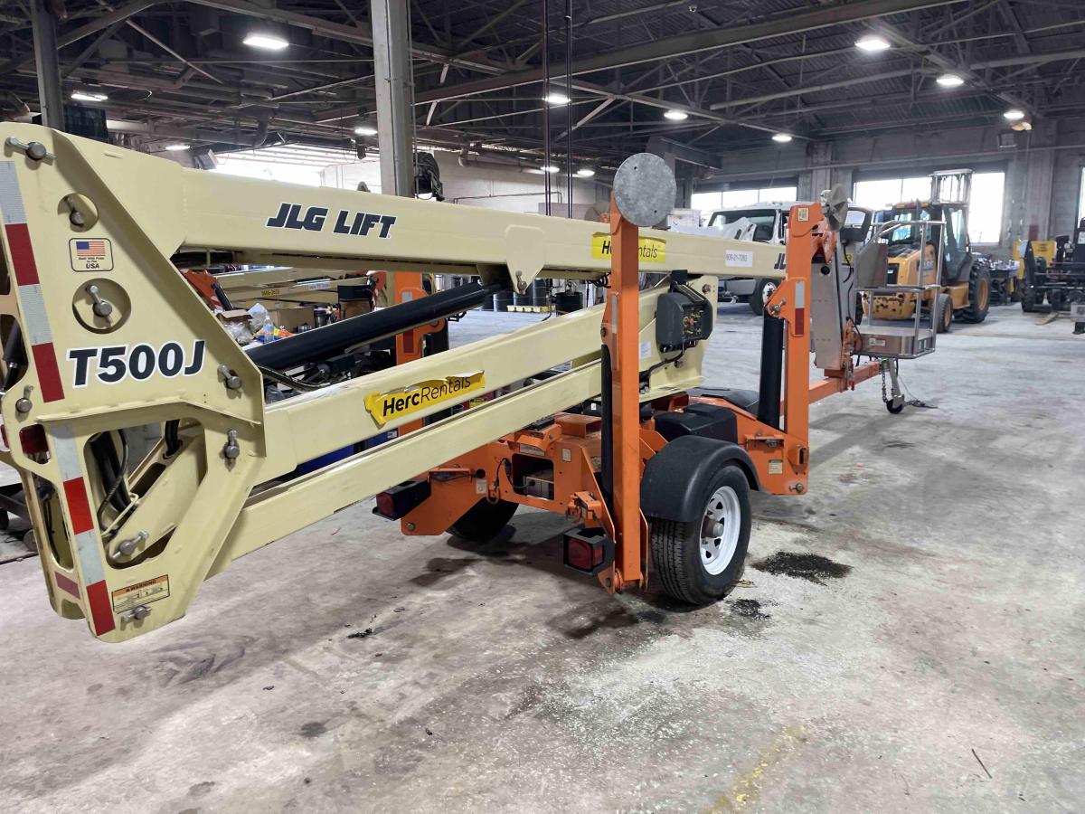 2018 JLG T500J