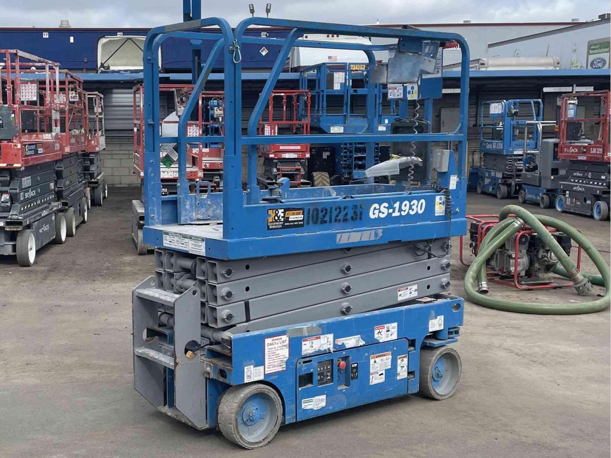 2017 Genie GS-1930