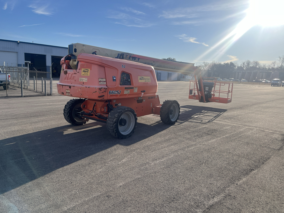 2018 JLG 660SJ