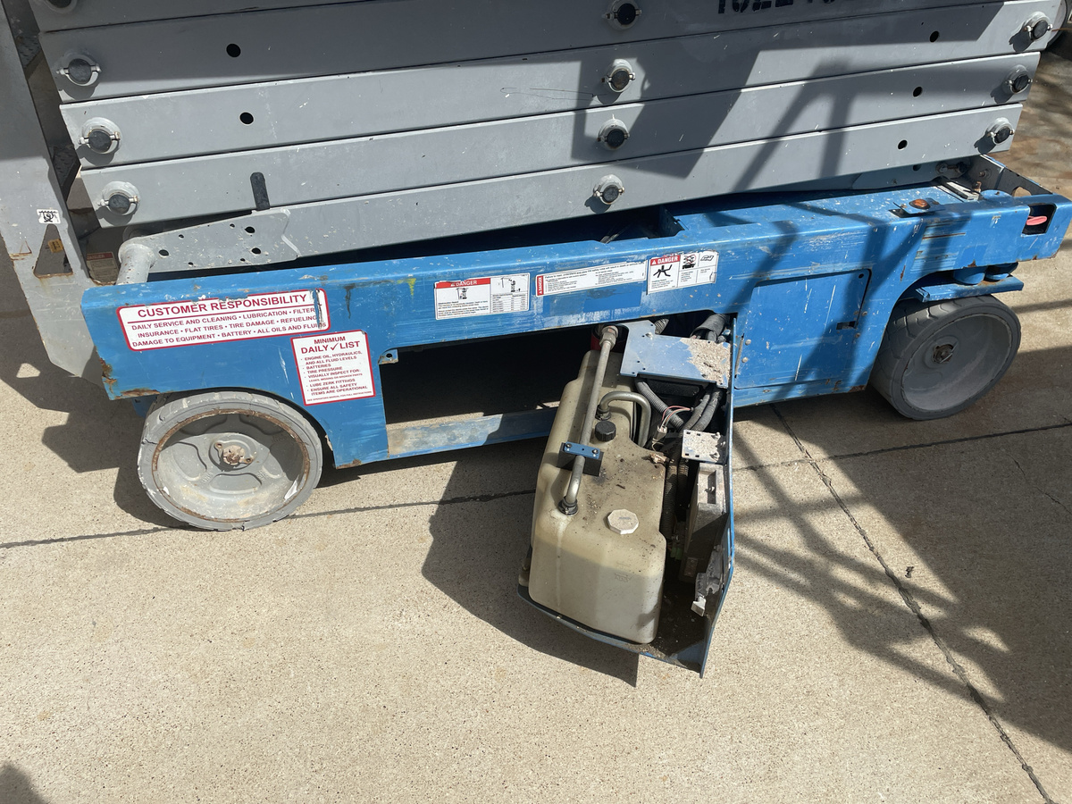 2017 Genie GS-4047-7