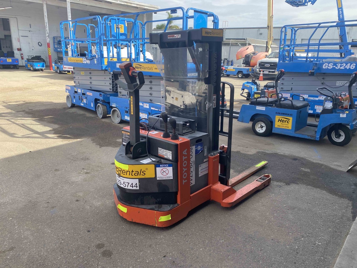 2020 Toyota 6BWS20-1