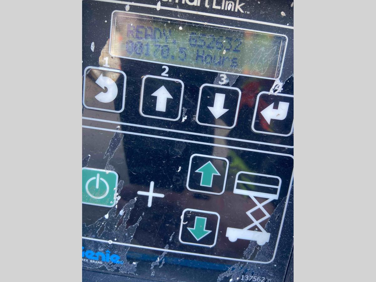 2017 Genie GS-2632