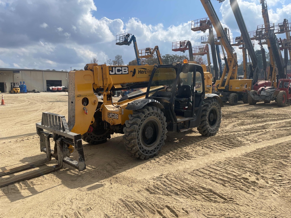 2018 JCB 509-42-17