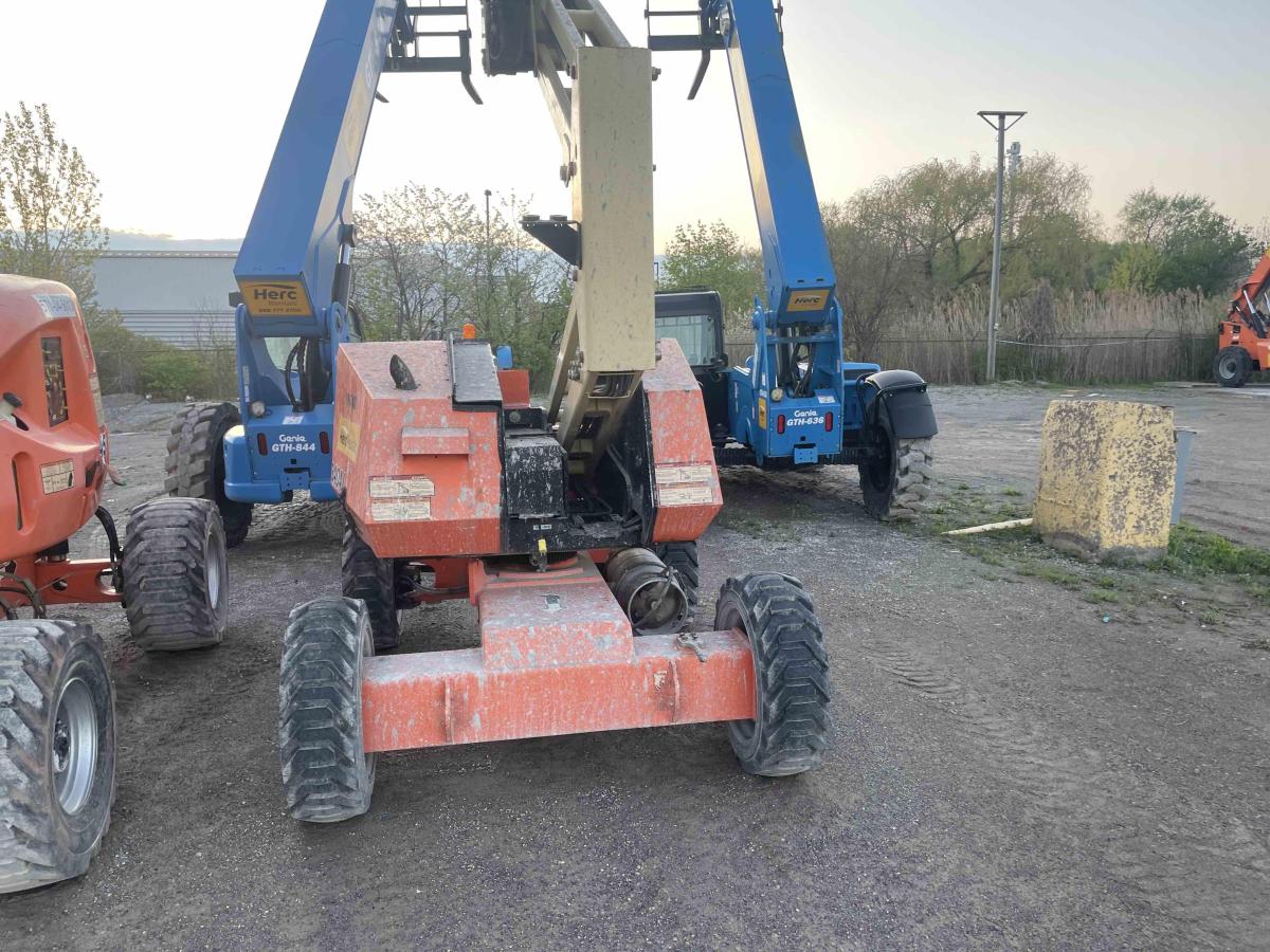 2017 JLG 340AJ-6