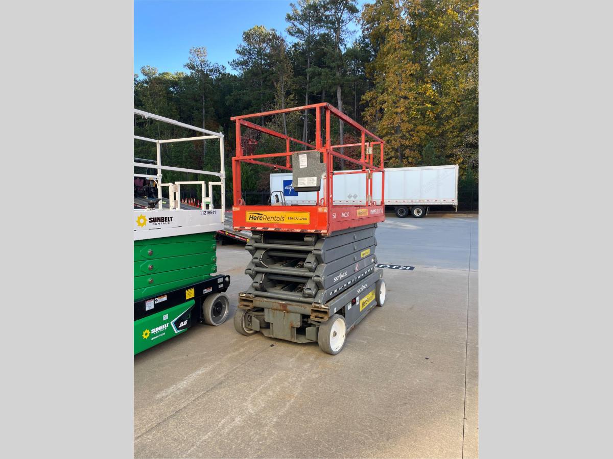 2018 Skyjack SJ4740