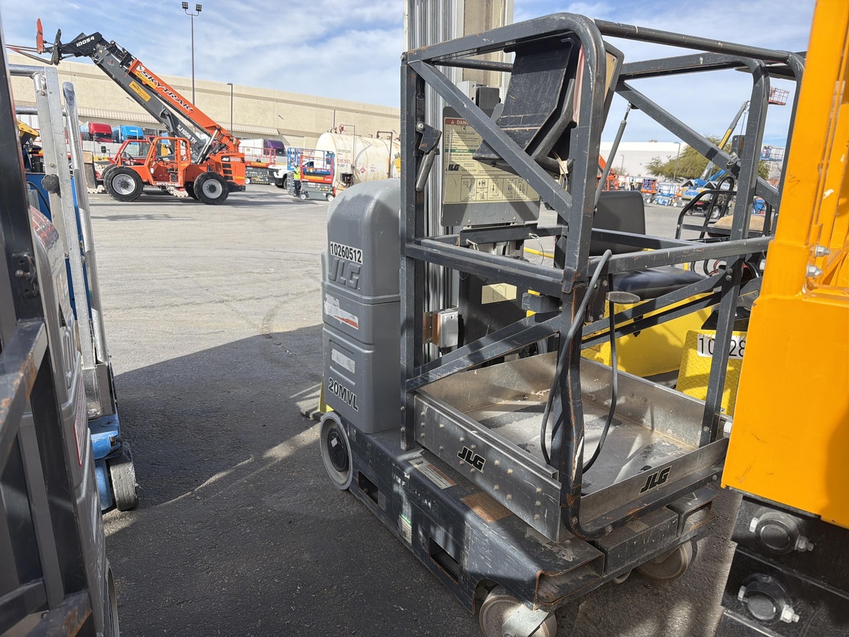 2018 JLG 20MVL