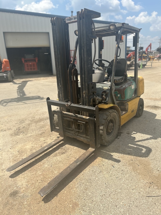 2005 Komatsu FG25T-16-2