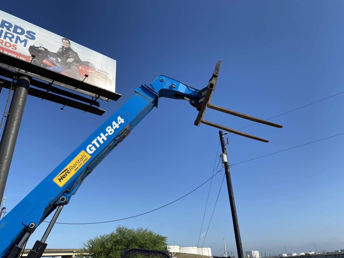 2016 Genie GTH 844