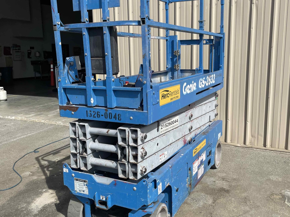 2016 Genie GS-3232-4