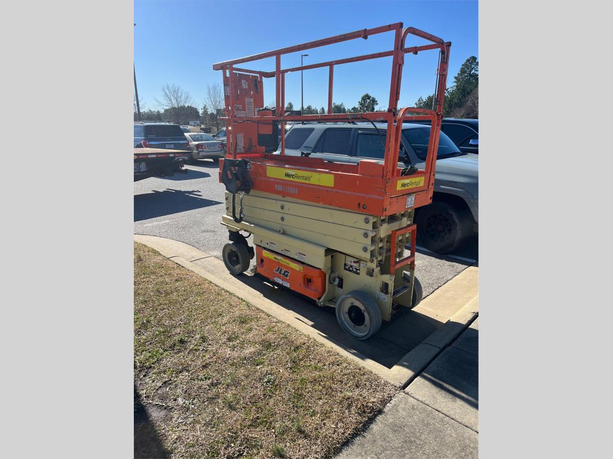 2016 JLG 2632ES