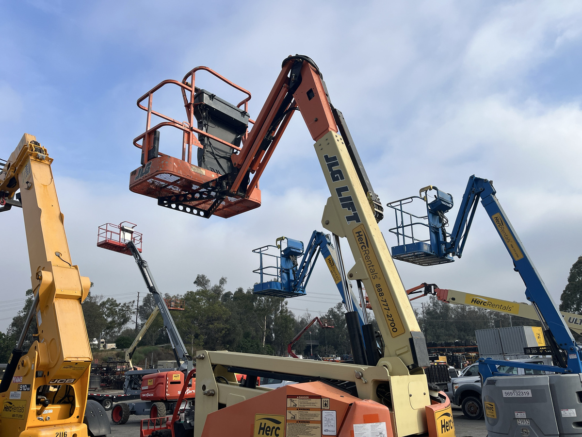 2018 JLG 340AJ-6