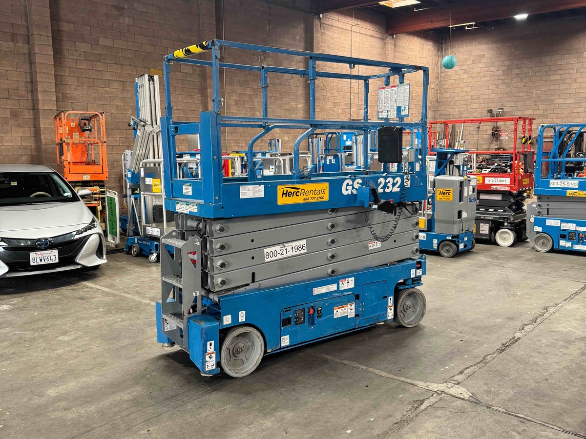 2018 Genie GS-3232-3