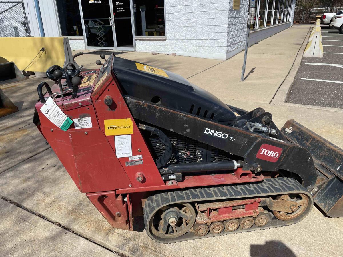 2018 Toro DINGO TX 427