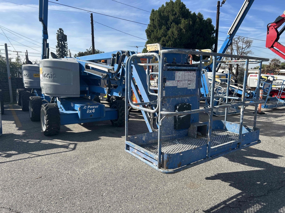 2018 Genie Z-45/25 RT