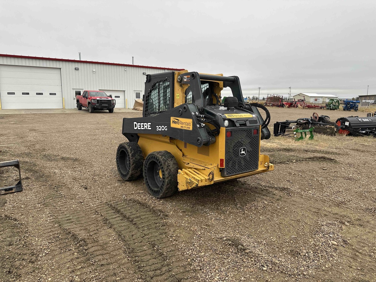 2019 John Deere 320G-4